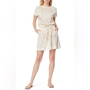 C & C CALIFORNIA
Barbara Dolman Sleeve Pocket Jersey Dress - Sepia Rose